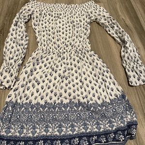 Hollister long sleeve dress